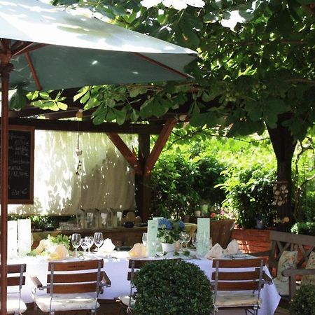 Gasthaus Schwanen & Villa Pfarrhus Stuhlingen Extérieur photo