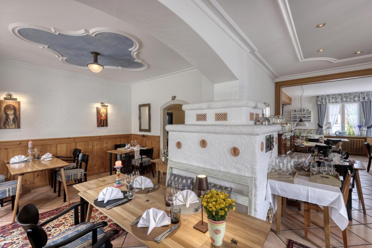 Gasthaus Schwanen & Villa Pfarrhus Stuhlingen Extérieur photo