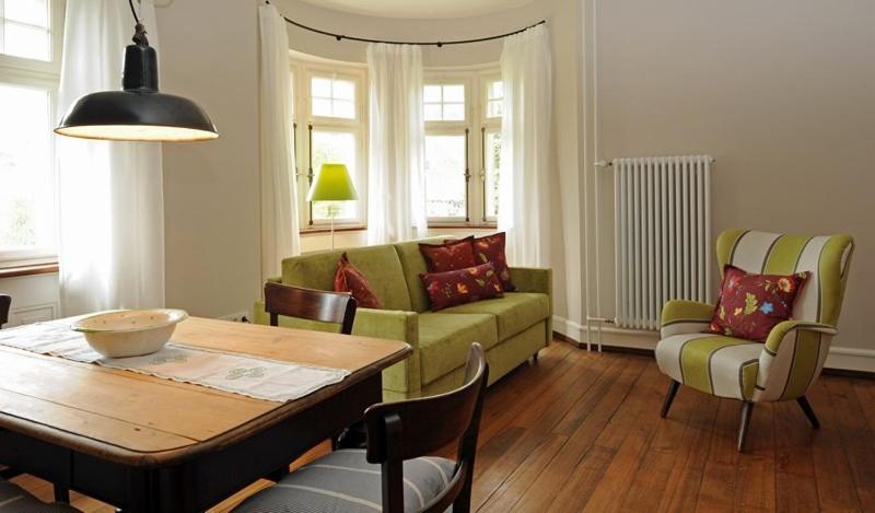 Gasthaus Schwanen & Villa Pfarrhus Stuhlingen Extérieur photo